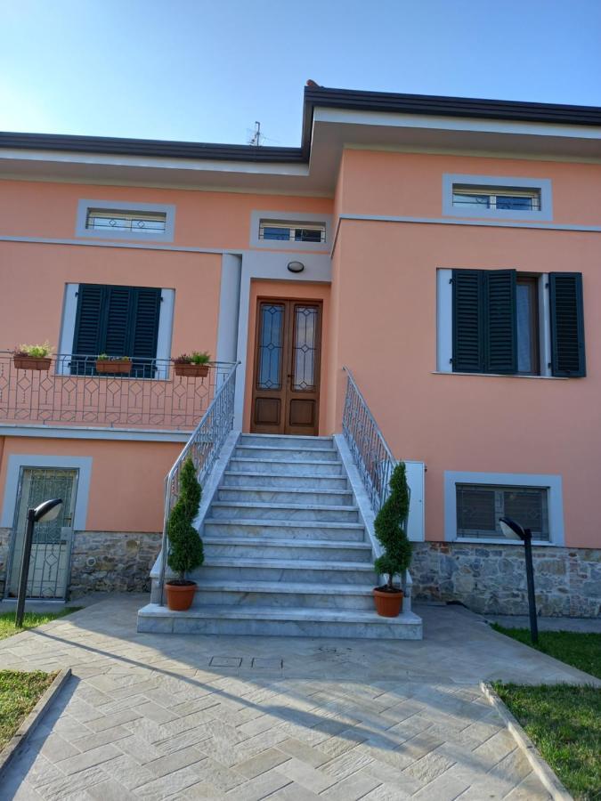 Bnb Villa Melany Vicino Centro Lucca Exterior foto